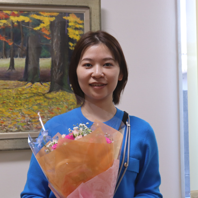 マウスピース矯正終了後の女性写真