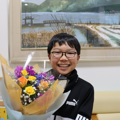 マウスピース矯正終了後の男性写真